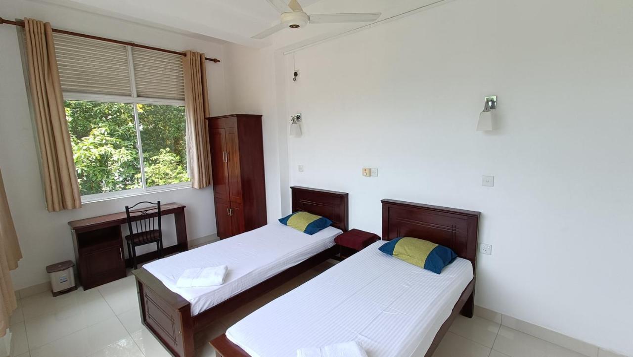 Smile Hub Kandy -Youth Hostel- Bagian luar foto