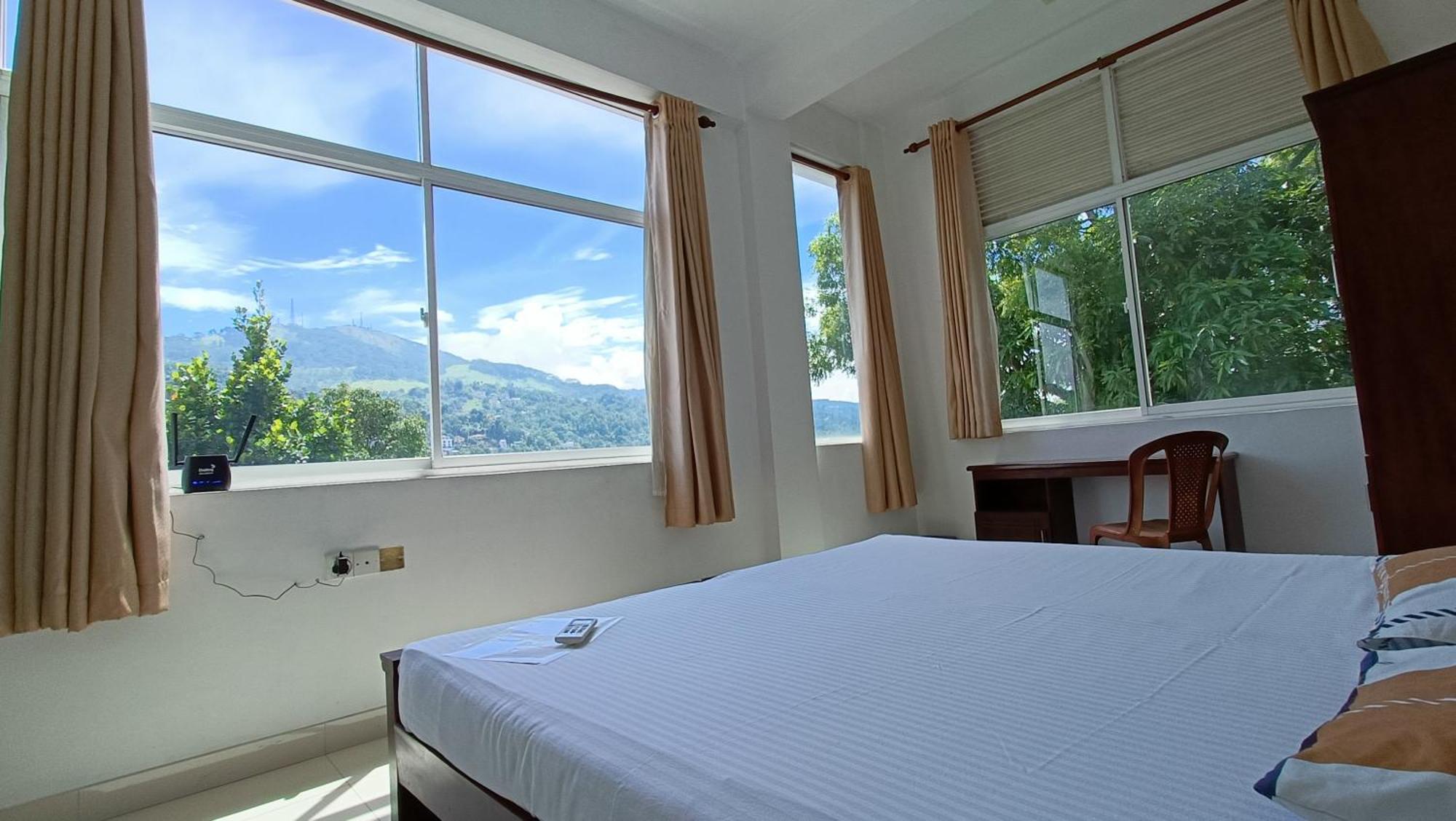 Smile Hub Kandy -Youth Hostel- Bagian luar foto