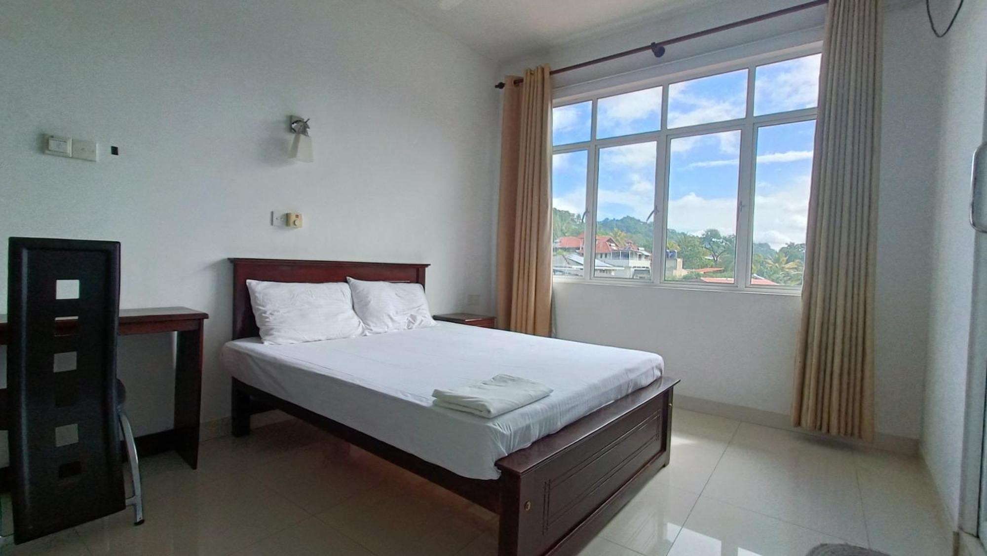 Smile Hub Kandy -Youth Hostel- Bagian luar foto