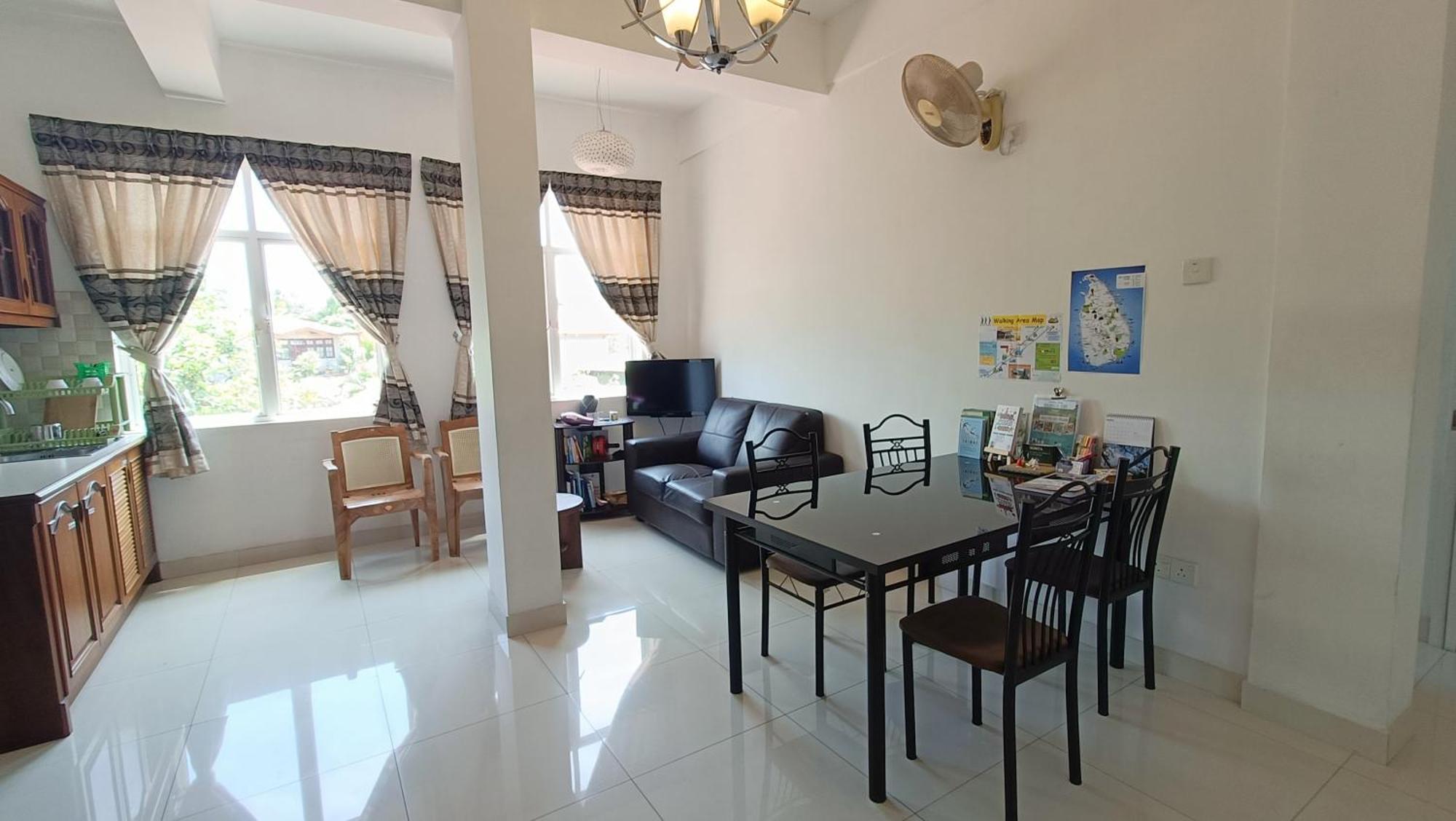Smile Hub Kandy -Youth Hostel- Bagian luar foto